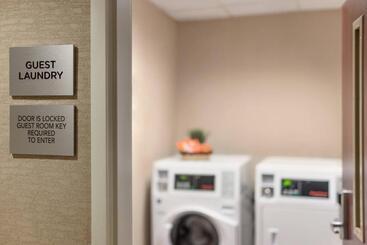 هتل Courtyard Greenville