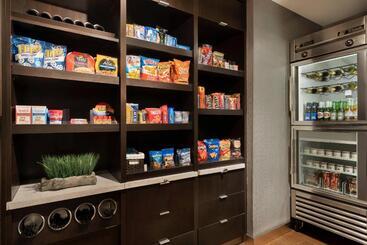 هتل Courtyard Greenville
