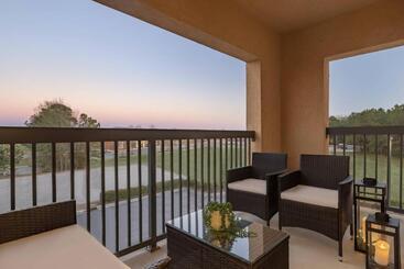 هتل Courtyard Greenville
