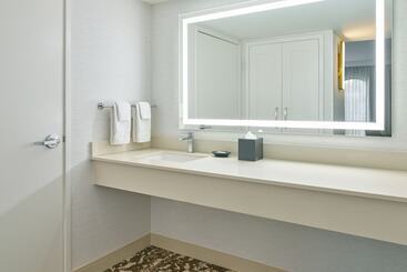 هتل Courtyard By Marriott Los Angeles Pasadena Old Town