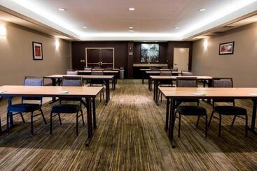هتل Courtyard Shreveport Airport