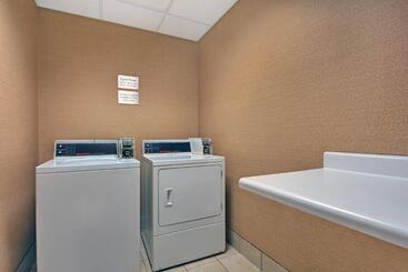 هتل Courtyard Shreveport Airport