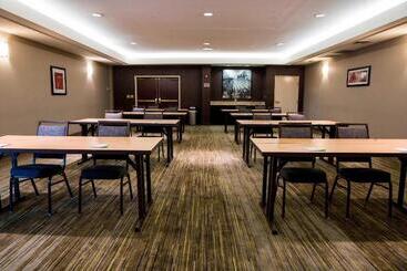 هتل Courtyard Shreveport Airport