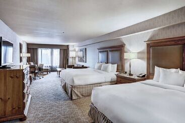 هتل Alpenrock Breckenridge, Curio Collection By Hilton