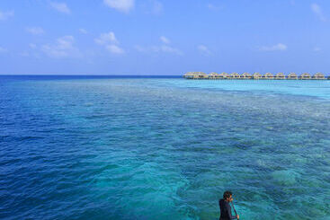 هتل Dusit Thani Maldives