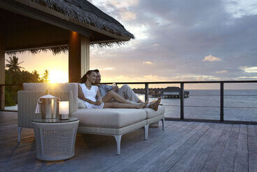هتل Dusit Thani Maldives