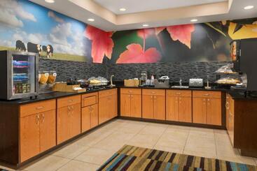 ホテル Amerivu Inn And Suites