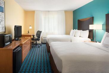 ホテル Amerivu Inn And Suites