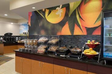هتل Fairfield Inn & Suites Bismarck North