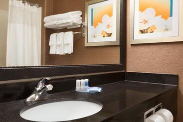 酒店 Fairfield Inn & Suites Bismarck South
