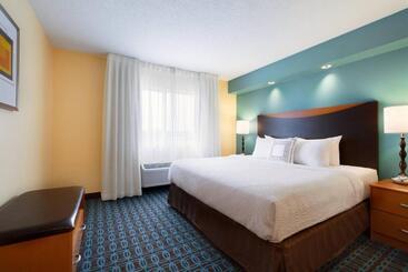 酒店 Fairfield Inn & Suites Bismarck South