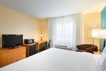 酒店 Fairfield Inn & Suites Bismarck South