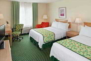 هتل Fairfield Inn & Suites By Marriott Fort Myers Cape Coral