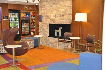 هتل Fairfield Inn & Suites By Marriott Fort Myers Cape Coral