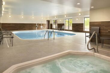 هتل Fairfield Inn & Suites Hartford Manchester