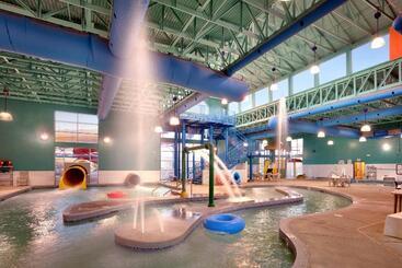 هتل Fairfield Inn & Suites By Marriott Gillette