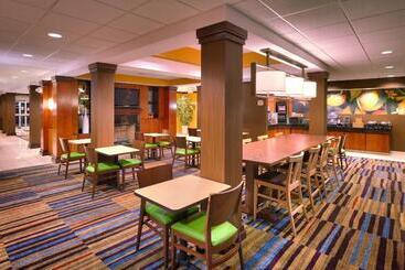 هتل Fairfield Inn & Suites By Marriott Gillette
