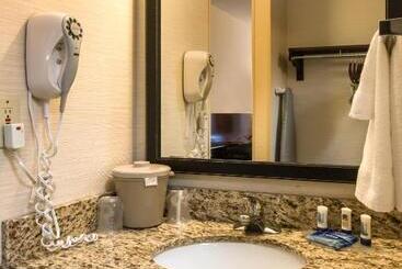 هتل Fairfield Inn & Suites Jacksonville Airport