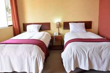 هتل Granada Colca