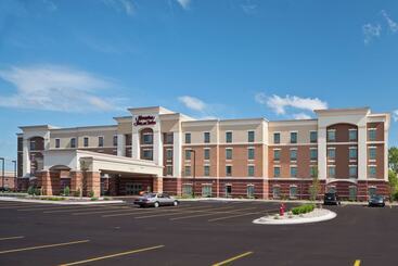 هتل Hampton Inn & Suites Saginaw