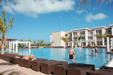 هتل Playa Cayo Santa Maria 