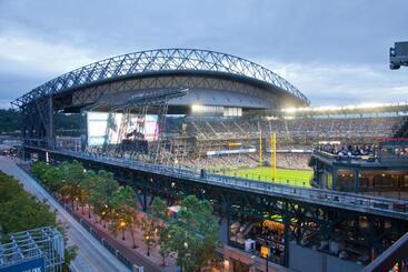 Silver Cloud Hotel   Seattle Stadium