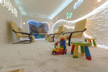 هتل Spa Club Bor