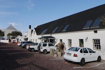 酒店 The Farmhouse