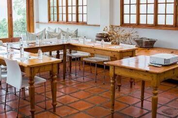 酒店 The Farmhouse