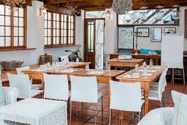 酒店 The Farmhouse