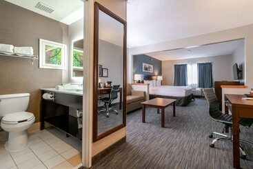 هتل Wingate By Wyndham Great Falls