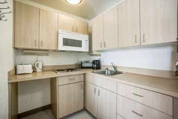 Motel 6 Red Deer, Ab