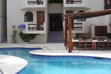 Aquatech Villas Derosa Resort