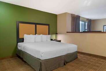 Extended Stay America Suites  Detroit  Metropolitan Airport