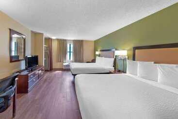 Extended Stay America Suites  Detroit  Metropolitan Airport