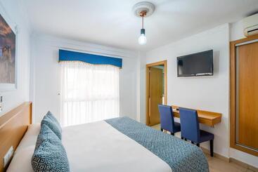 Hostal Rr Feria By Beleret