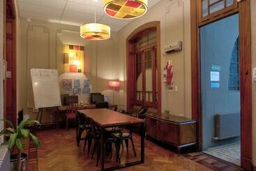 Play Hostel Arcos