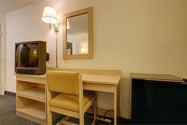 هتل Value Inn & Suites