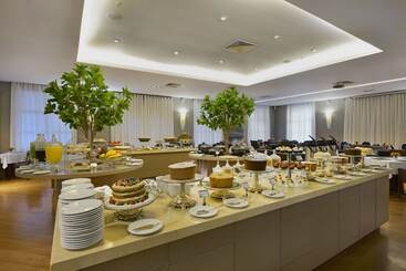 هتل Araucaria Plaza