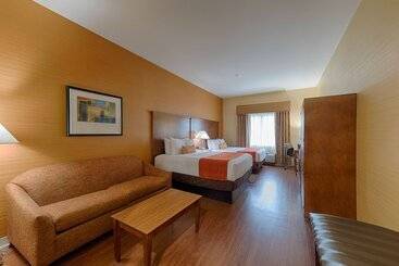 هتل Best Western Plus Delta Inn & Suites