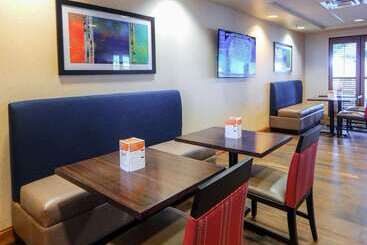 בית מלון כפרי Comfort Inn & Suites Sheridan