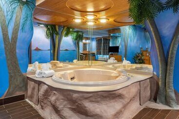 هتل Comfort Suites North