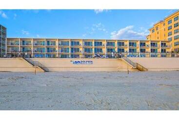 هتل Dolphin Beach Club