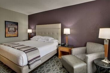 هتل Drury Inn & Suites Albuquerque North