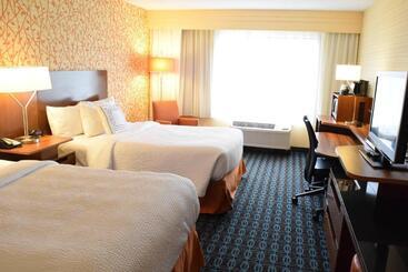 هتل Fairfield Inn By Marriot Binghamton