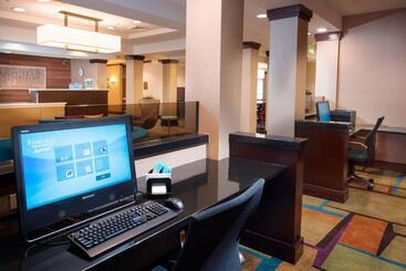 هتل Fairfield Inn And Suites Charleston North/university Area