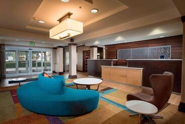 هتل Fairfield Inn And Suites Charleston North/university Area