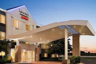 هتل Fairfield Inn & Suites By Marriott Tulsa Central