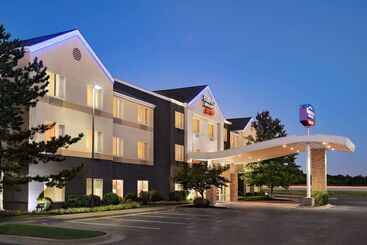هتل Fairfield Inn & Suites By Marriott Tulsa Central