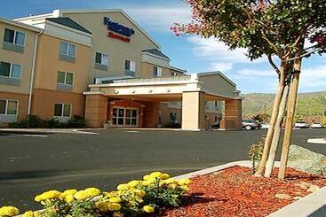 هتل Fairfield Inn & Suites Ukiah Mendocino County